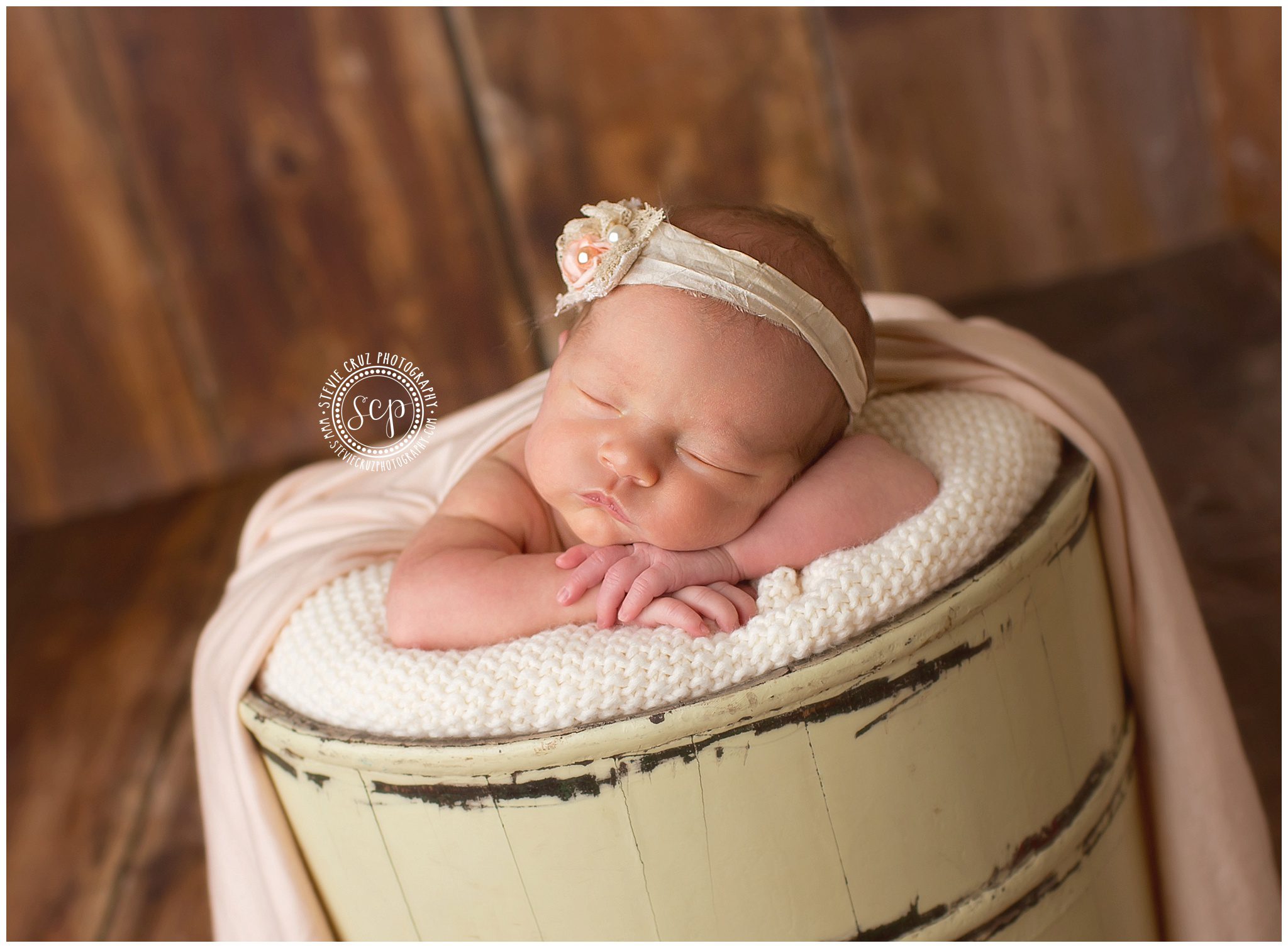 Newborn-Photographer-Orange-County-Stevie-Cruz0010.jpg