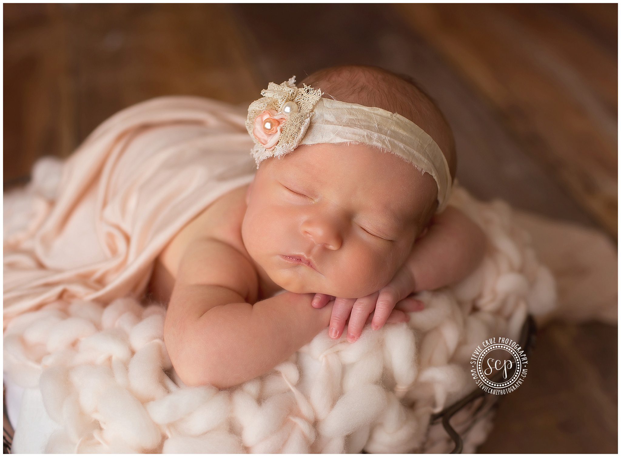 Newborn-Photographer-Orange-County-Stevie-Cruz0011.jpg