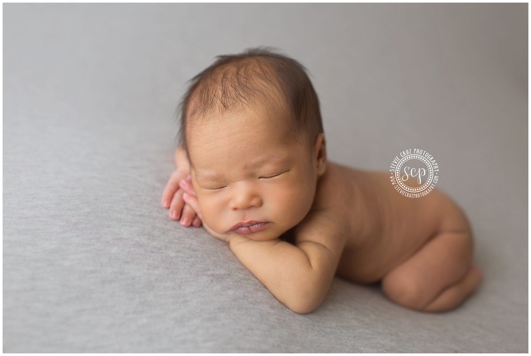 Orange-County-Newborn-Photographer-Stevie-Cruz_0686.jpg