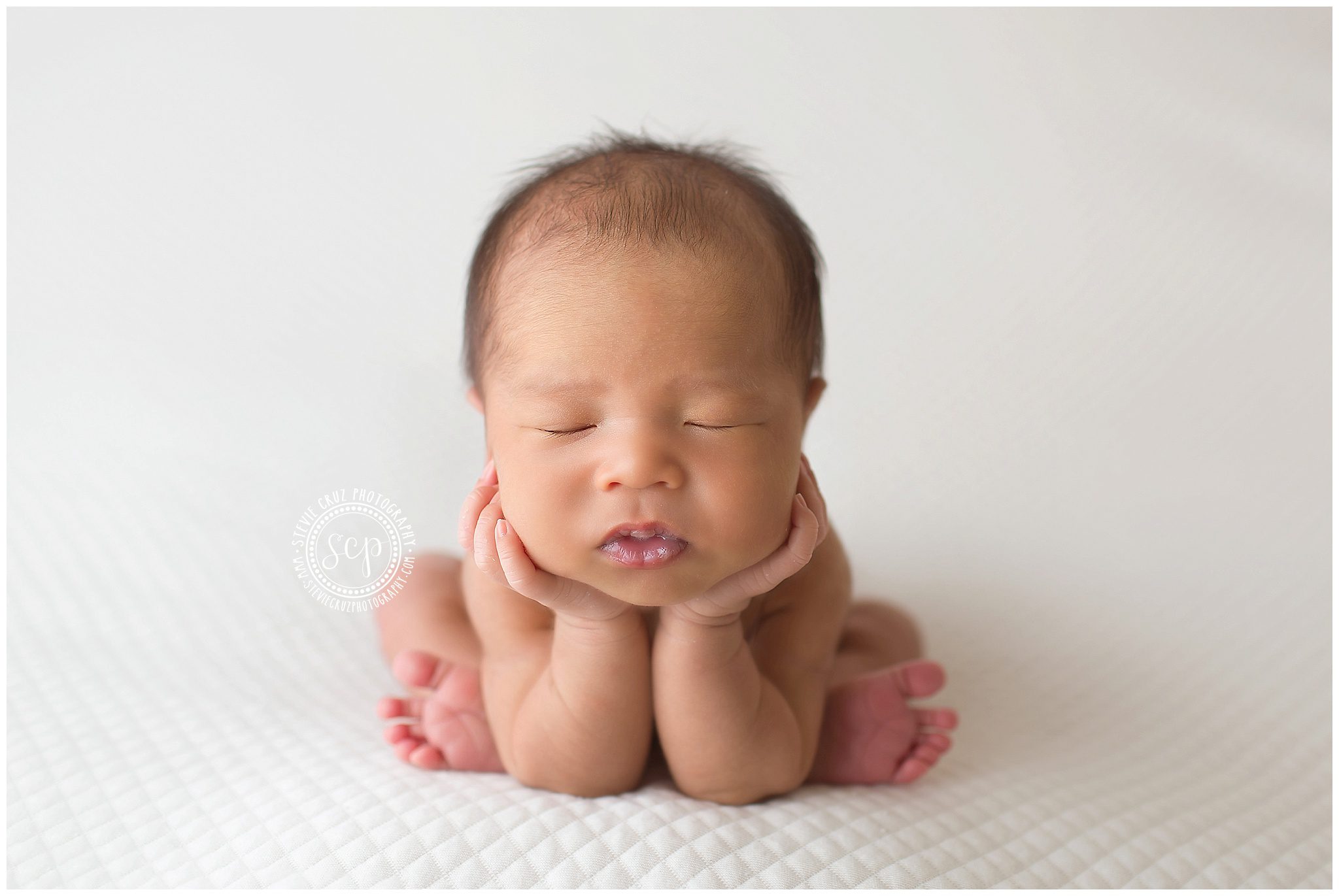 Orange-County-Newborn-Photographer-Stevie-Cruz_0687.jpg