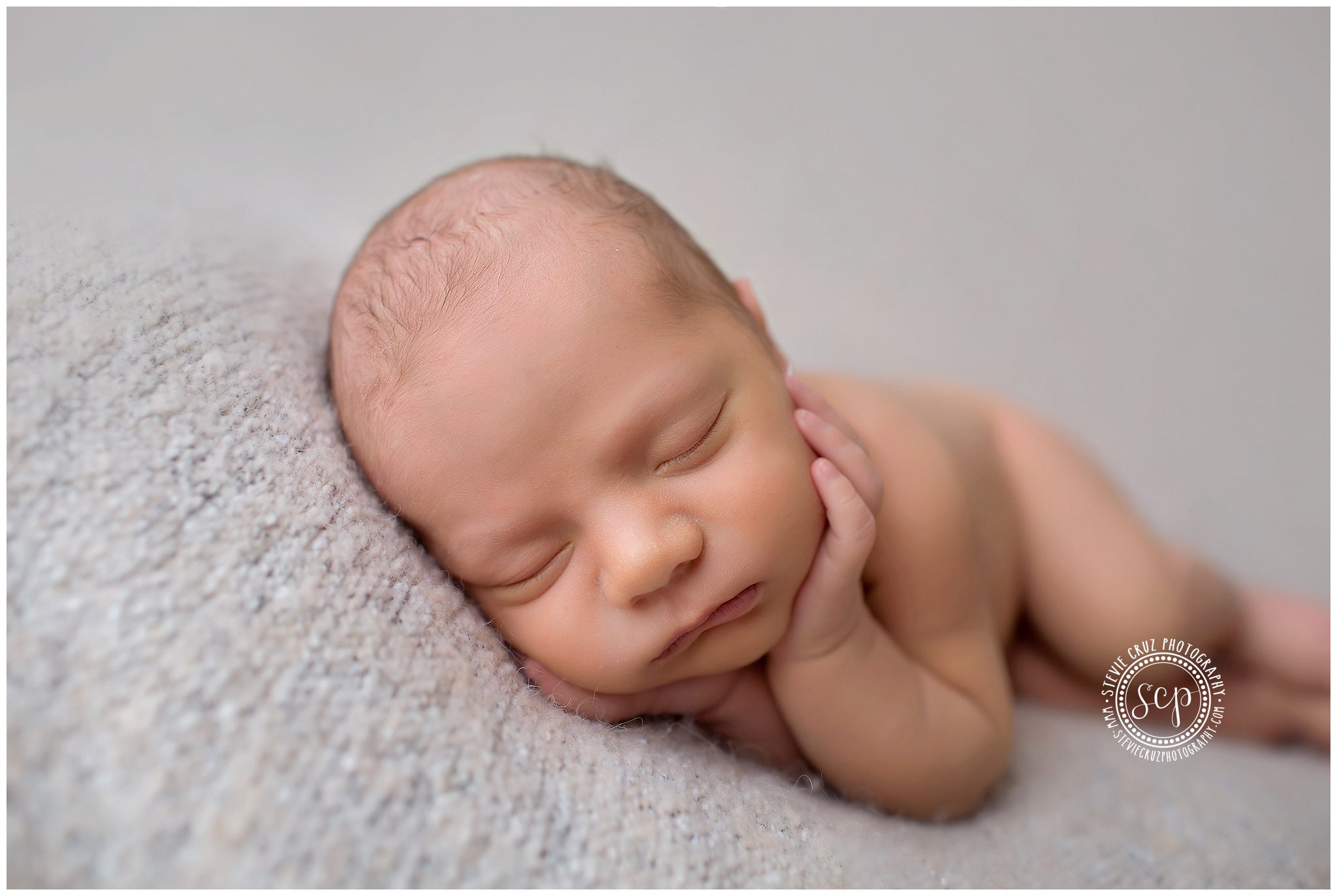 Orange-County-Newborn-Photographer-Stevie-Cruz_0926.jpg