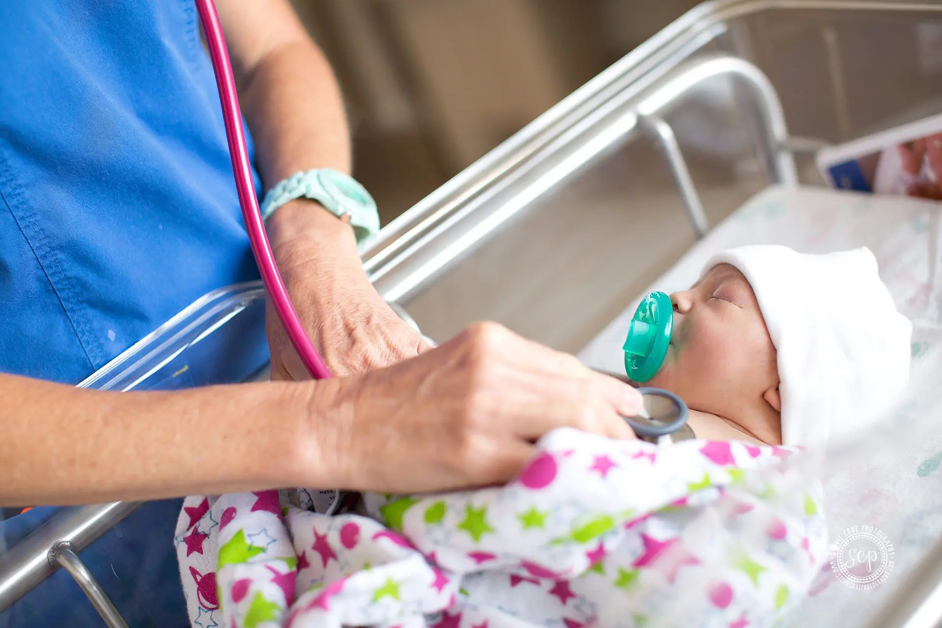 best-hospital-newborn-pictures-by-stevie-cruz.jpg