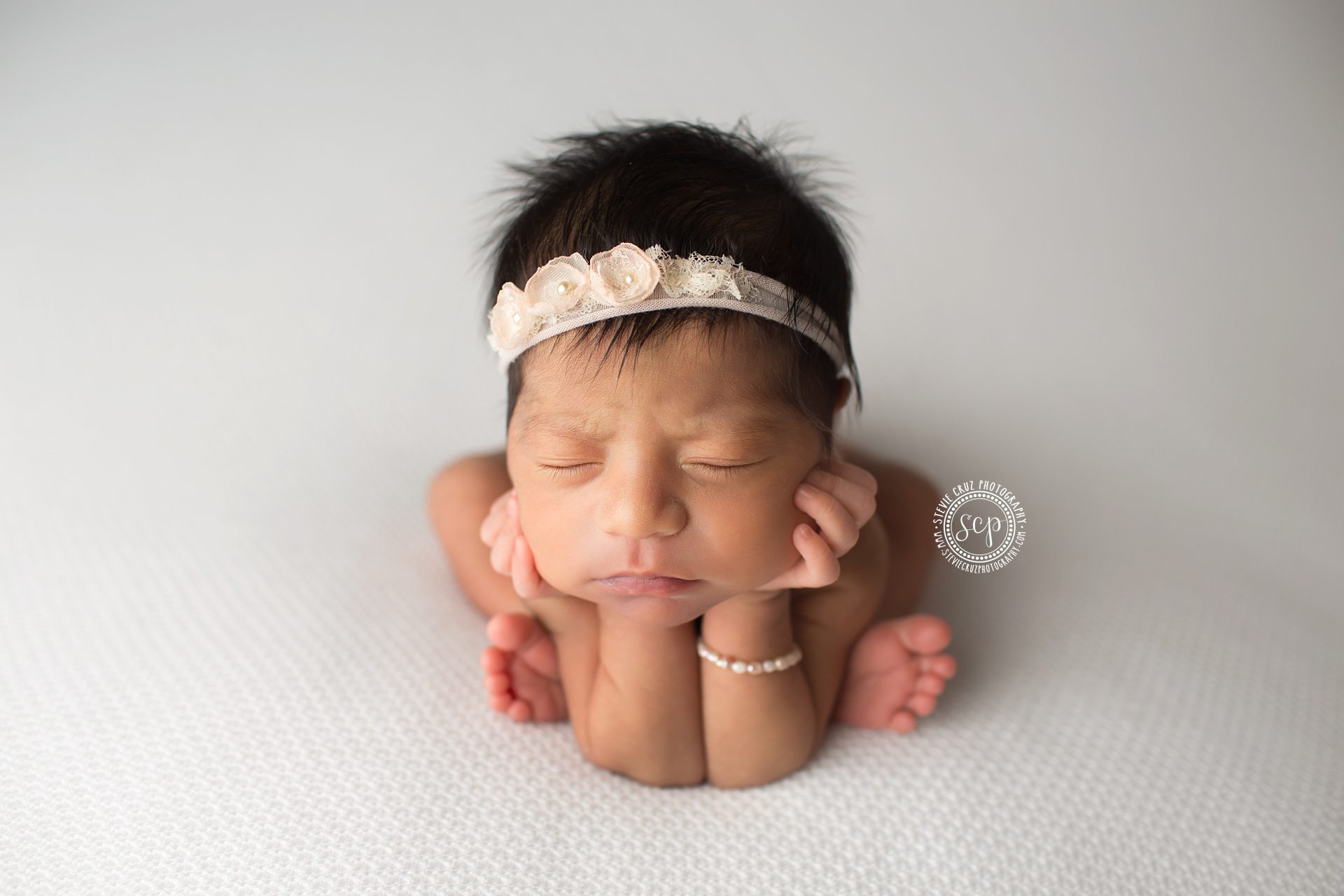 Yorba Linda newborn baby photographer captures precious sleeping baby pose