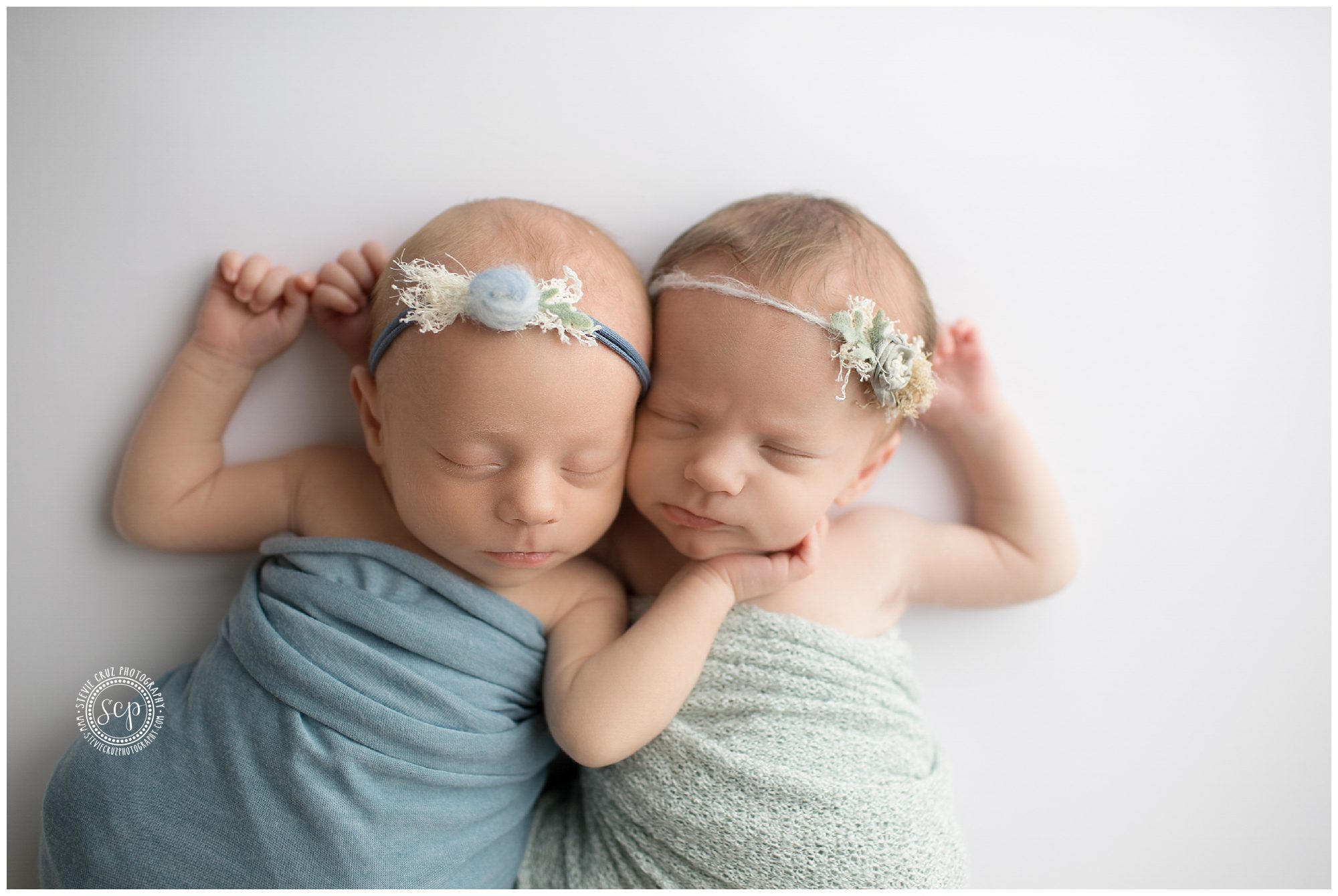 surrogate twin pictures